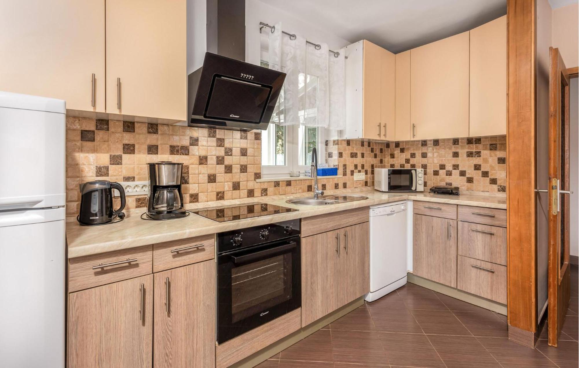 Lovely Apartment In Brsec With House Sea View 외부 사진