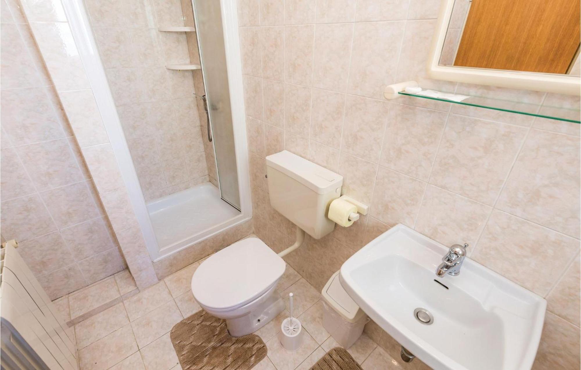 Lovely Apartment In Brsec With House Sea View 외부 사진
